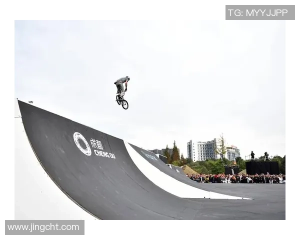 成都极限运动队的战术解析与盯防体系的创新探索 成都极限运动队的战术解析与盯防体系的创新探索