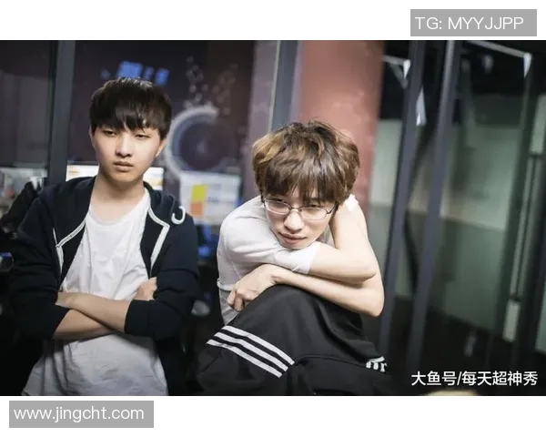 高校联赛最新积分榜:LNG战队以77分稳居第一名引领全局 高校联赛最新积分榜:LNG战队以77分稳居第一名引领全局